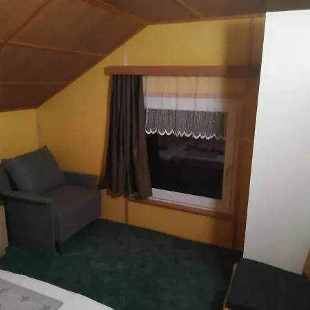 Babeta Lodge Poniklá